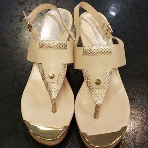 Guess wedges  